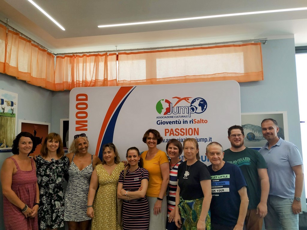 erasmus + crea mobilité adultes formation international europe projet échange caen france